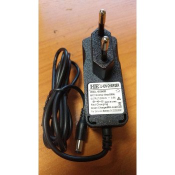 Зарядное устройство HB-084050 для тележек CW 8,4V/0,5A (Charger) горизонтальное