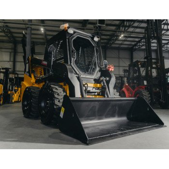 Мини погрузчик ZAUBERG MN1250-G2  (джойстики)