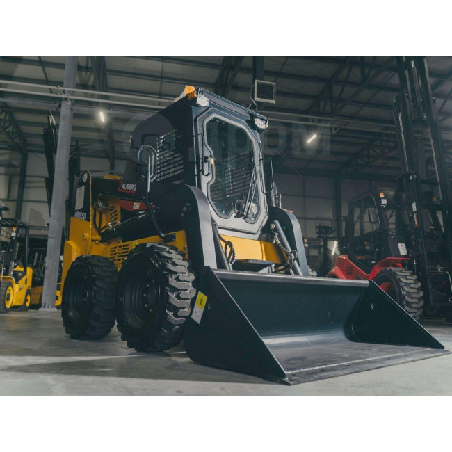 Мини погрузчик ZAUBERG MN850-G2 (на рычагах)