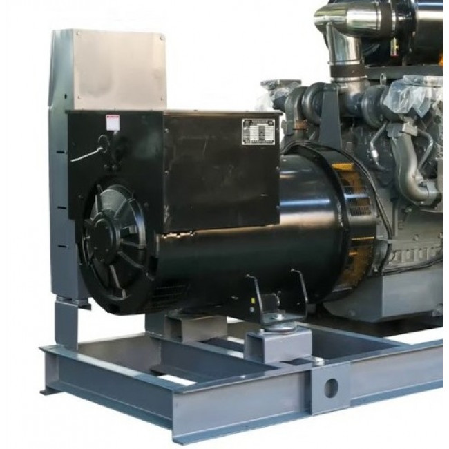 Дизельный генератор Deutz DPS 550 без кожуха
