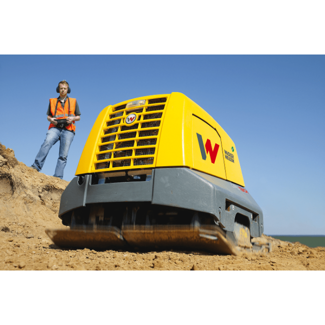Виброплита с дистанционным управлением Wacker Neuson DPU 130